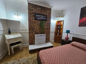 1 Beautiful large room, Ilford